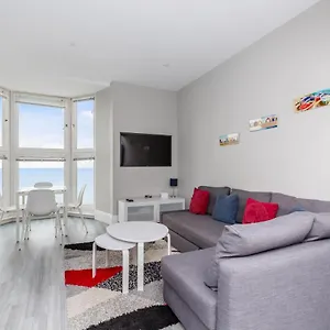 Apartment Beautiful Sea View Kingsize Bed Central One Bedroom Holiday Flat, Brighton
