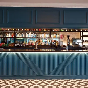Hotel Thistle London Heathrow Terminal 5