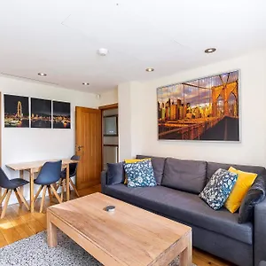 https://tower-bridge-deluxe-apartment-private-terrace-london.cambridgehotelsuk.com